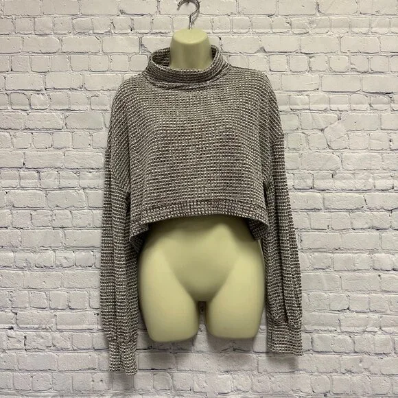 Free People Waffle Knit Mock Neck Long Sleeve Crop With Thumbholes Size Medium - Picture 9 of 9